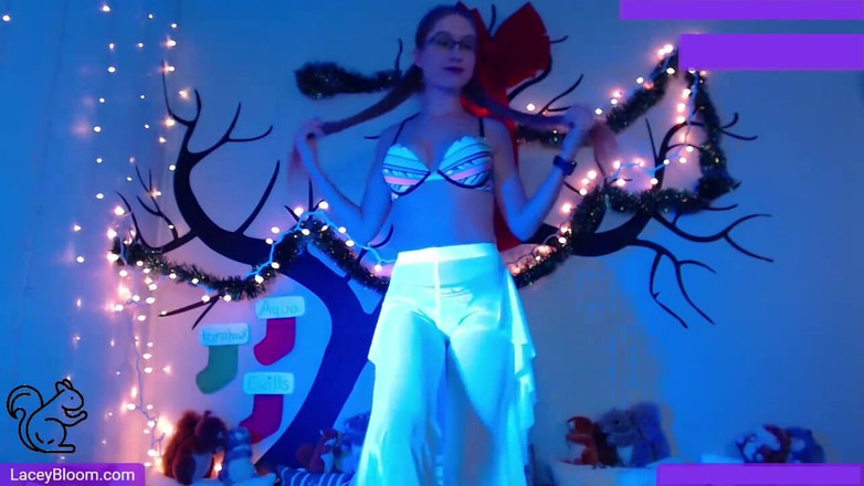 Lacey Bloom: În direct: Spectacol de modă cu lumină neagră 32:27