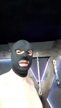 Ignacio Santos a Laura bdsm relace