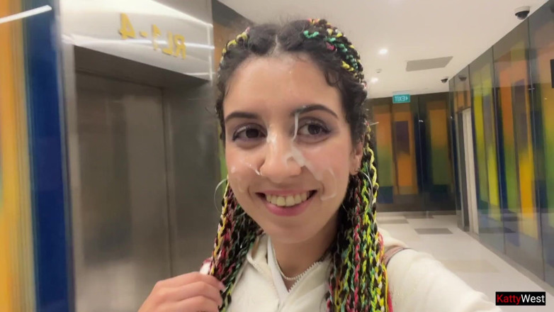 Katty West: Verrückter sperma-walk in der einkaufszentrum