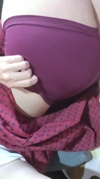 Porn Actress Yulieth Gomez Shows Her Tits