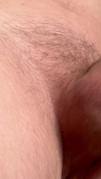 POV: Klečíš a on Ti Vyvrcholí Na Obličej