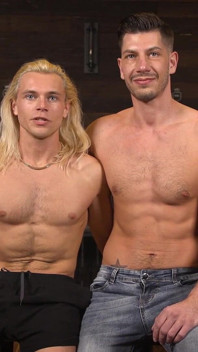 Pain Puppet: Jordan Starr ve Johnny Moon