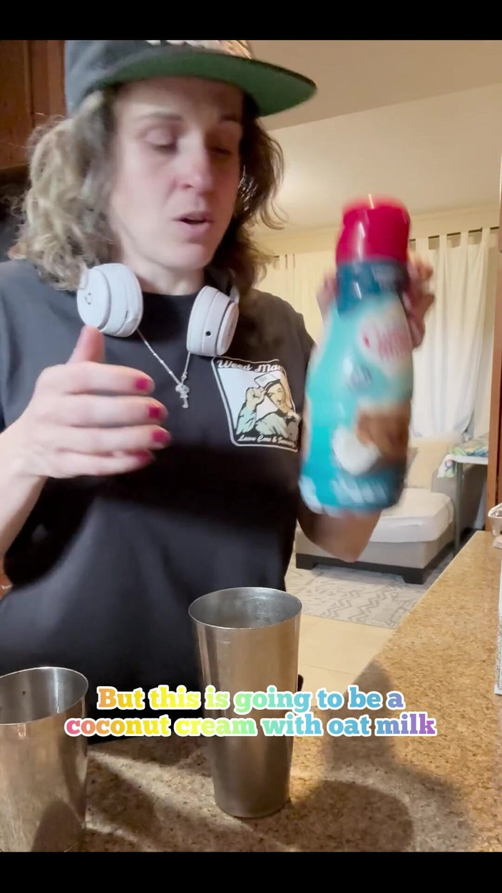 Suzy Wylde: 冰咖啡