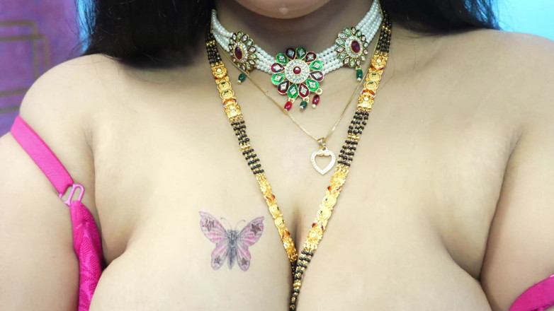 Nelam bhabhi: Bonita indiana