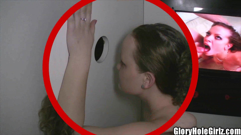 Glory Hole Girlz: Ghetto prsatá děvka kouří boners v glory hole cock sání...