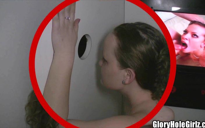 Glory Hole Girlz: Ghetto prsatá děvka kouří boners v glory hole cock sání...