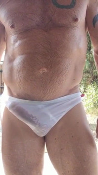 La dave semi in nasser nylon-unterwäsche