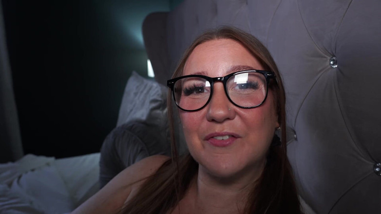 Harley Taboo: Sotva legální krása HD