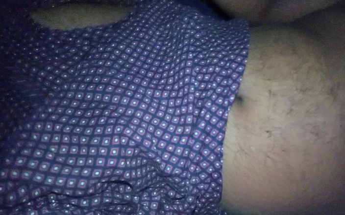 Sweet Indian cock: Anální šukání v masturbaci sama doma
