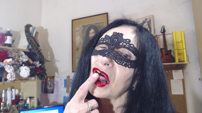 WEBREGINETTA2023: Man pinkelt ins Becken und wäscht sich dann die Füße...