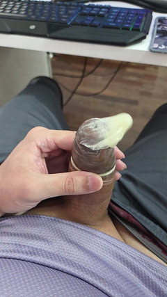 Lkdick8: Kondom voller Sperma