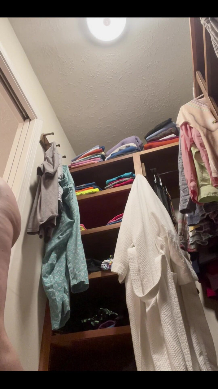 Beth Mc.Kenna: E joi!! atât de aproape de un weekend distractiv!