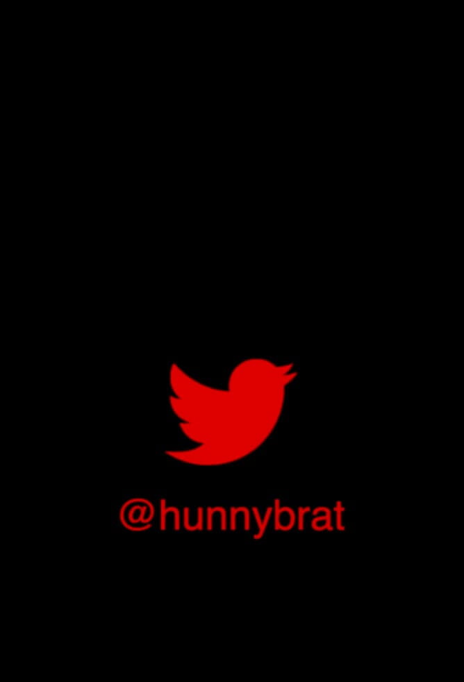 Hunnybrat: ぽっちゃりした先生で大きな胸の谷間