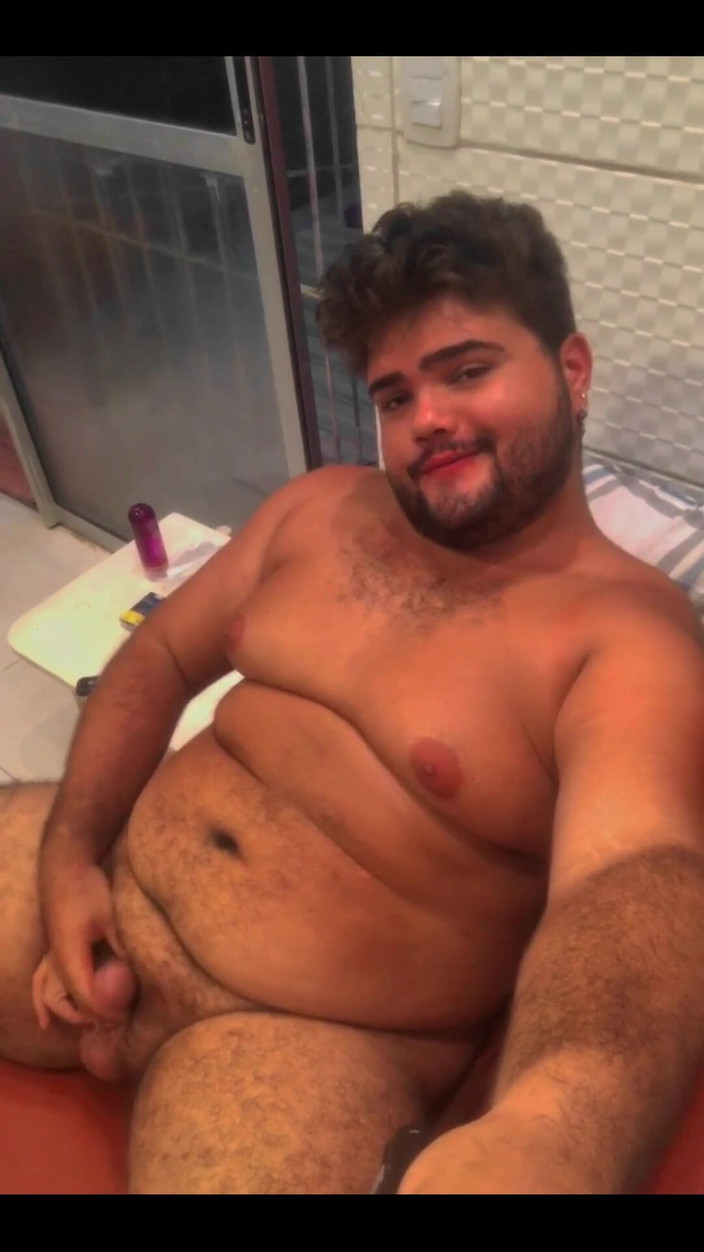 VEN1CIU: Mladý medvěd