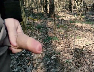 qaz11: Handjob on camera - 590