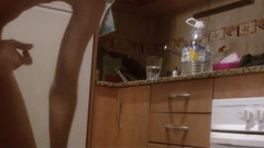 Robyn 3Some: Un enorme cazzo deflora un curioso etero