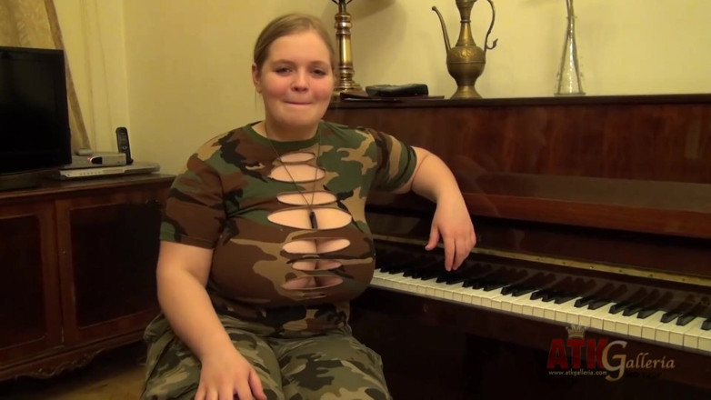 ATK Fans (Solo): Chubby Russian Yada shows huge tits