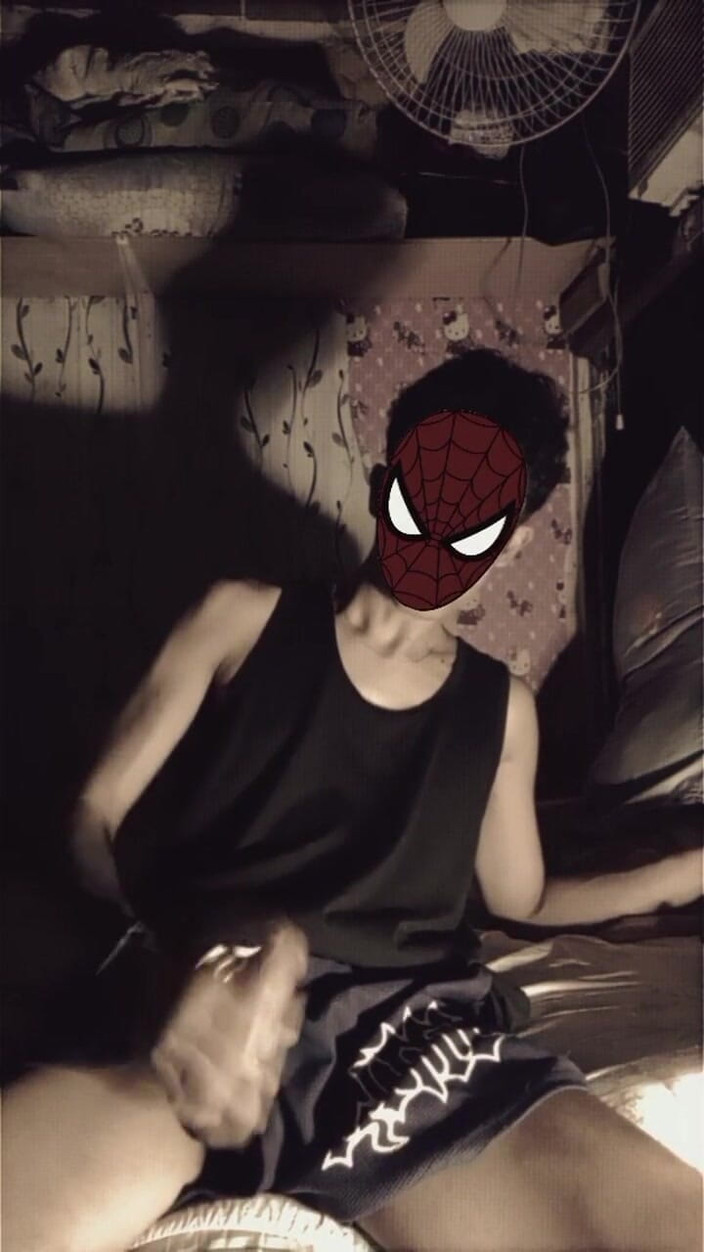 Sunflower Baby 69: 独自在房间里自慰