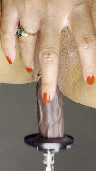 Pinay MILF knullmaskin DP till sprutande svälja - Lexxi Wett