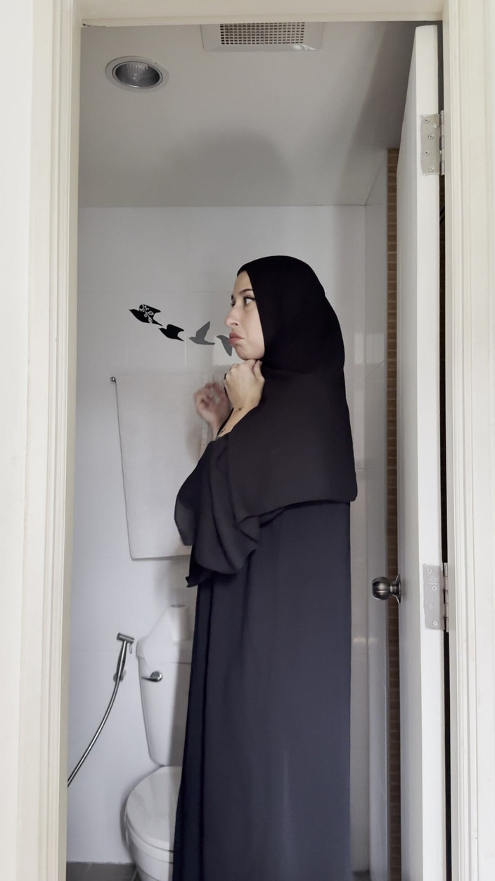 Mr LDN Lad: Real Hijab Wife Picked up and Slutted Out