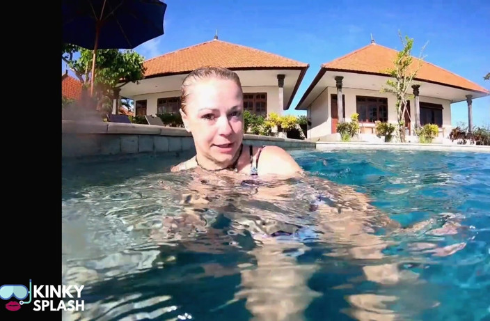 UKCuteGirl Lucy Lauren: Si allena a respirare in piscina