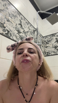 Próbowałeś seksu pod prysznicem? Podobało mi się XXX