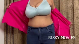 Desi Bhabhi Dress Change