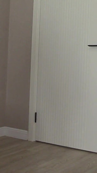 Une infirmière mature recueille du sperme pour l’analyse. Compilation de caméras de travail. PAWG.