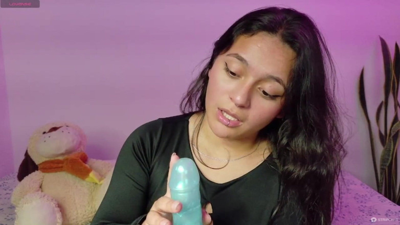 Emilyn Grifs: Я Завжди Підкоряюся Тобі, Петіт Хоче, Щоб Її Трахали