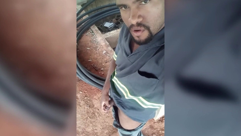 TheBlacKHunterr: İş yerinde gizli mastürbasyon