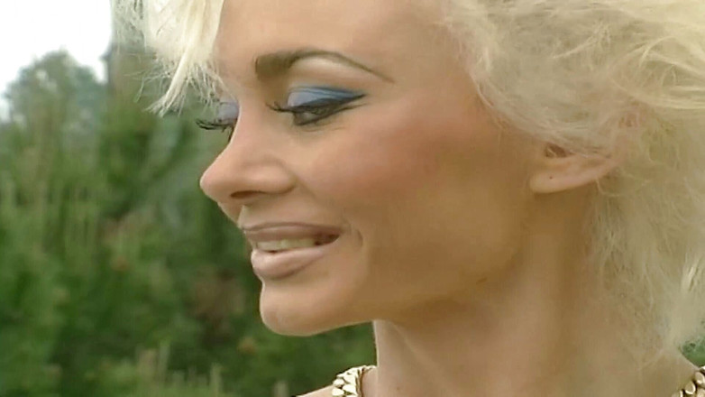 German amateur - 100% German hardcore videos: 金髪熟女がお尻めちゃくちゃ