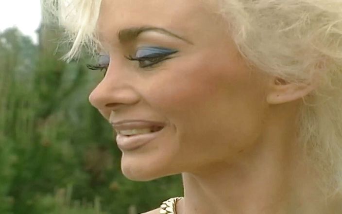 German amateur - 100% German hardcore videos: Blonde milf gets ass fucked