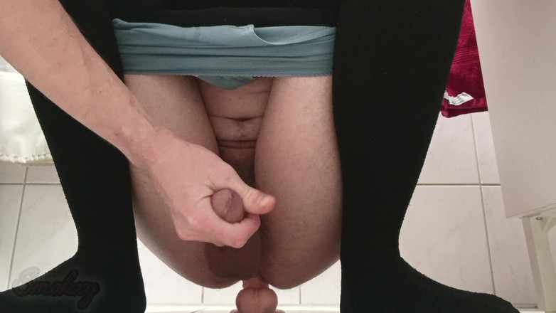 Smokey: Solo jazda analna i orgazm