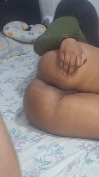 Подивіться на цю велику дупу, як смачно давати їй анал