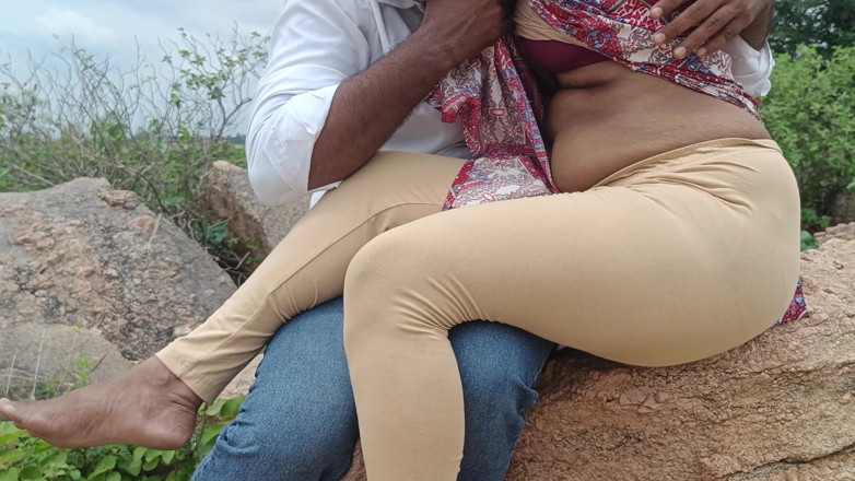 Inba: College Students Outdoor