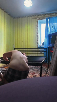 Dietro Le Quinte, Non Tagliato. Stiamo Costruendo Un Nuovo Letto per Il Sesso
