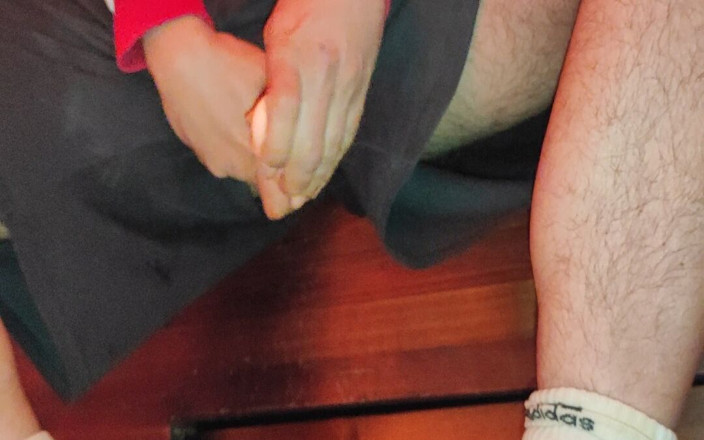 SmokedAlloy2: Dj Bro vuole provare con il dildo
