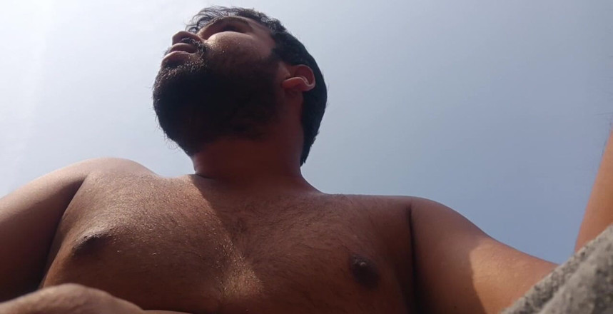 IsmaatDeva: Assistindo a um vídeo quente com Total Feel of Fun...