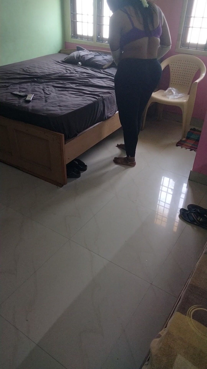Tamil lesbian: Příprava na natáčení porno videí
