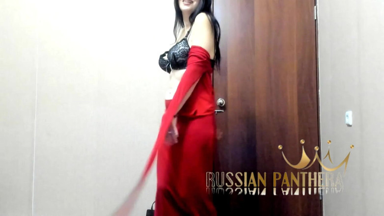 ANGELA_LADY: 天然巨乳熟女为撸子们安排了脱衣舞