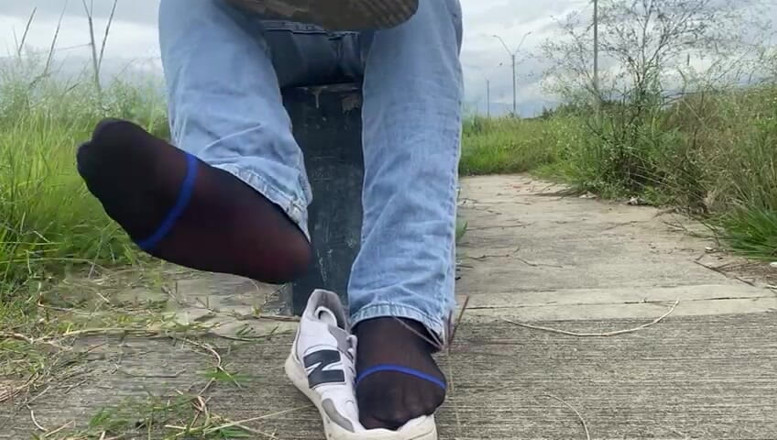 Mr Feet Colombia: Awak Akan Urut, Jilat Dan Bau Kaki Saya Sehingga Saya...