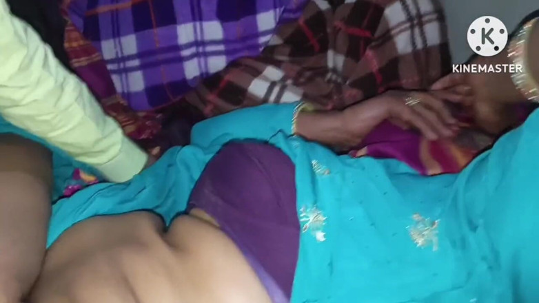 Savita5343: Anal con madrastra en la ley y ella estaba disfrutando