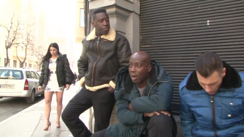 Radical Interracial: Dubbele penetratie in een blank meisje