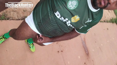 TheBlacKHunterr: 比赛结束后穿着衣服在街上