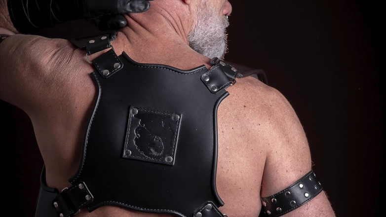 MusclesCigarsFFPig: Bradavky a doutníky