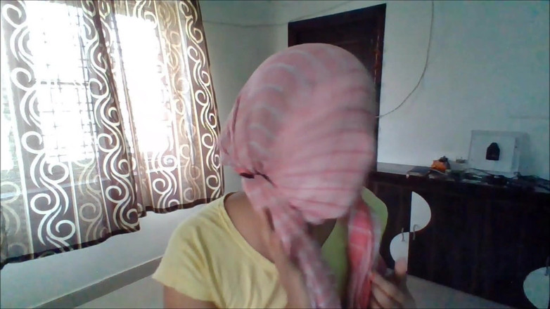 Selfgags classic: Indické tipy Kiraneyy: Jak udržet dívku v klidu!