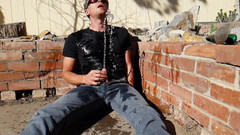 Lapetus: Lluvia dorada al aire libre y corrida en cámara lenta