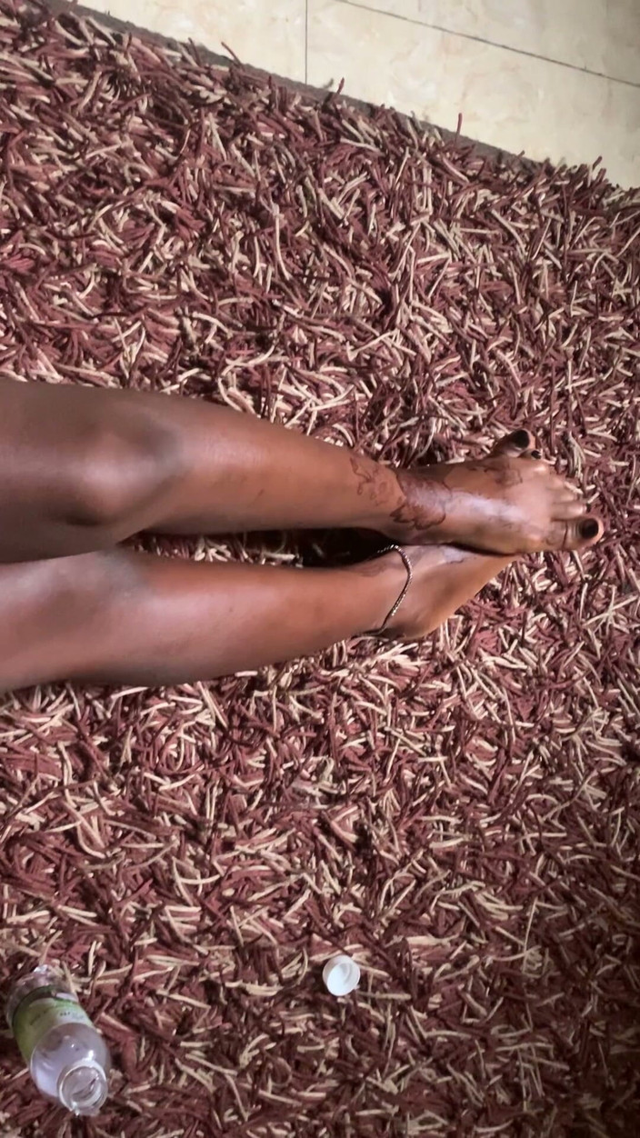 Browngurl234: Heißes ebenholz-schätzchen, fußmassage-abschnitt