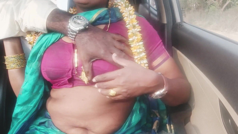 Telugu honey lips: Секс мачехи в машине, Телугу грязные разговоры