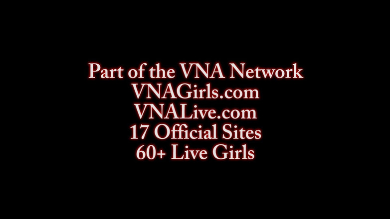 Sara Jay: Sara Jay Black Bikini Mengusik